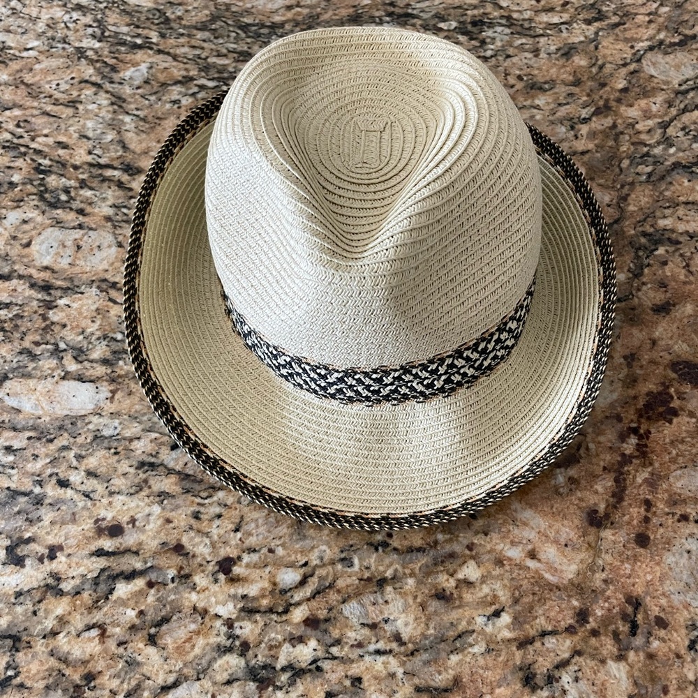 Coolibar Fedora shaped hat, one size